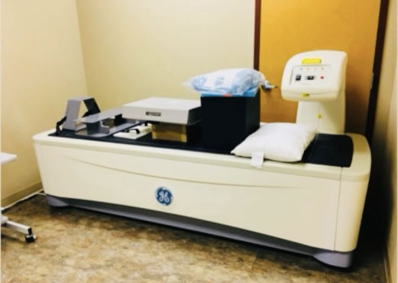 2004-GE-Lunar-Prodigy-Bone-Densitometer